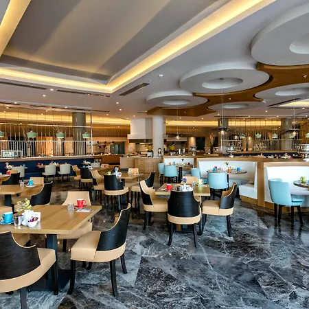 Titanic Luxury Collection Bodrum אתר נופש 5*