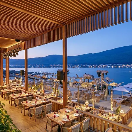 Titanic Luxury Collection Bodrum 5* Guvercinlik (Bodrum)