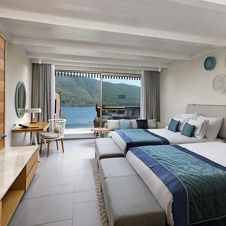 Titanic Luxury Collection Bodrum 5*