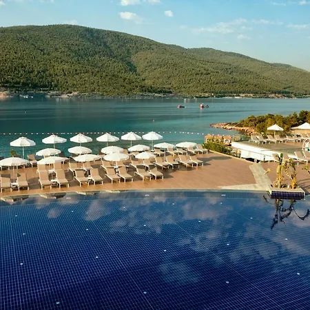 Titanic Luxury Collection Bodrum 5*