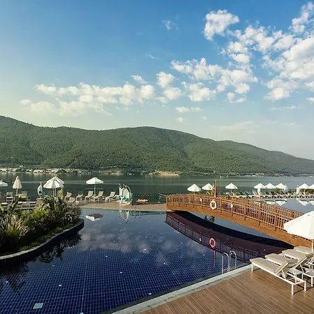 Resort Titanic Luxury Collection Bodrum 5*