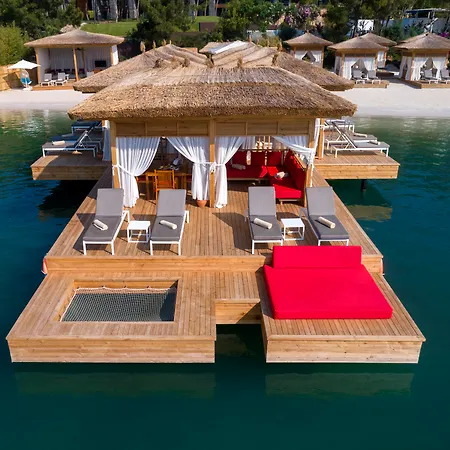 Titanic Luxury Collection Bodrum リゾート 5*