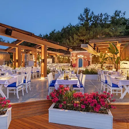 Titanic Luxury Collection Bodrum Resort Guvercinlik (Bodrum)