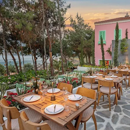 Resort Titanic Luxury Collection Bodrum 5*