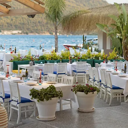 Titanic Luxury Collection Bodrum 5*