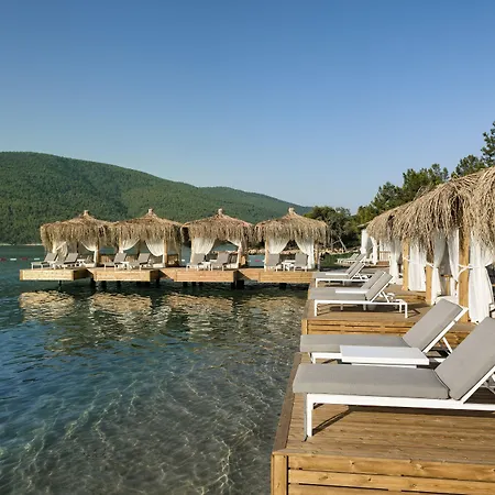 Titanic Luxury Collection Bodrum منتجع 5*