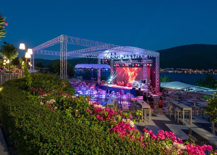 Titanic Luxury Collection Bodrum 5*