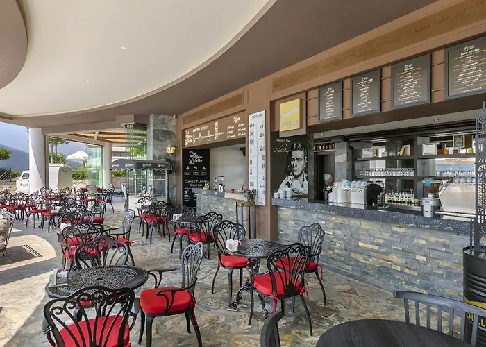 Titanic Luxury Collection Bodrum 5*